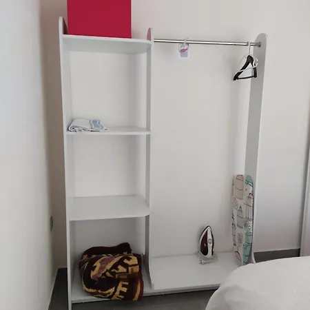 Minimal House Case de vacanță *